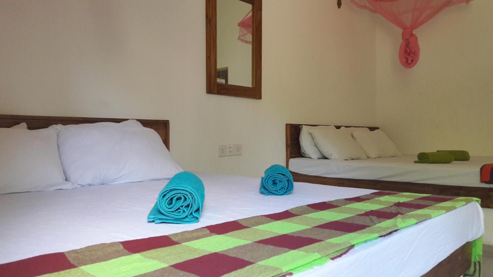 Safari Horizon Udawalawe Bed & Breakfast ภายนอก รูปภาพ